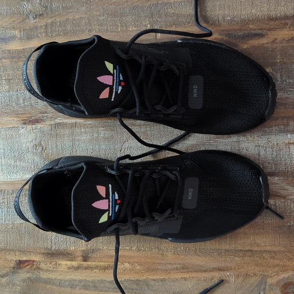 🌿ADIDAS NMDR1 SNEAKERS🌿 - Picture 7 of 11